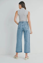 Load image into Gallery viewer, Barrel Twist Jeans - Spicy Chic Boutique