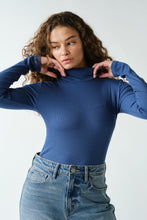 Load image into Gallery viewer, Basic Turtleneck Slim Fit Tops (color options)