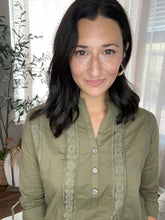 Load image into Gallery viewer, Lace Panel Blouse