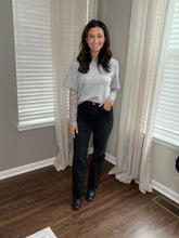 Load image into Gallery viewer, The Olivia Straight Leg Jean