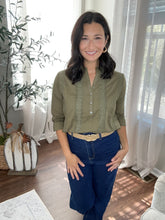 Load image into Gallery viewer, Lace Panel Blouse