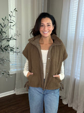Load image into Gallery viewer, Teddy Sherpa Vest